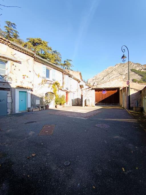 La Terrasse De La Citadelle Apartment Sisteron Bagian luar foto